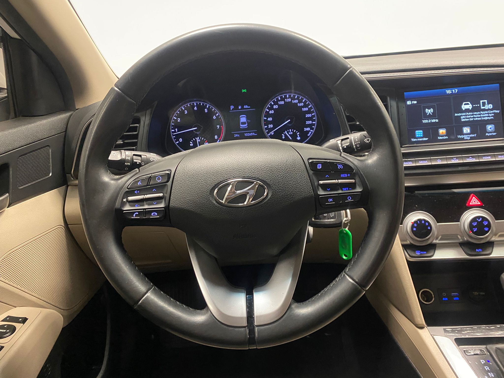 HYUNDAI ELANTRA 19